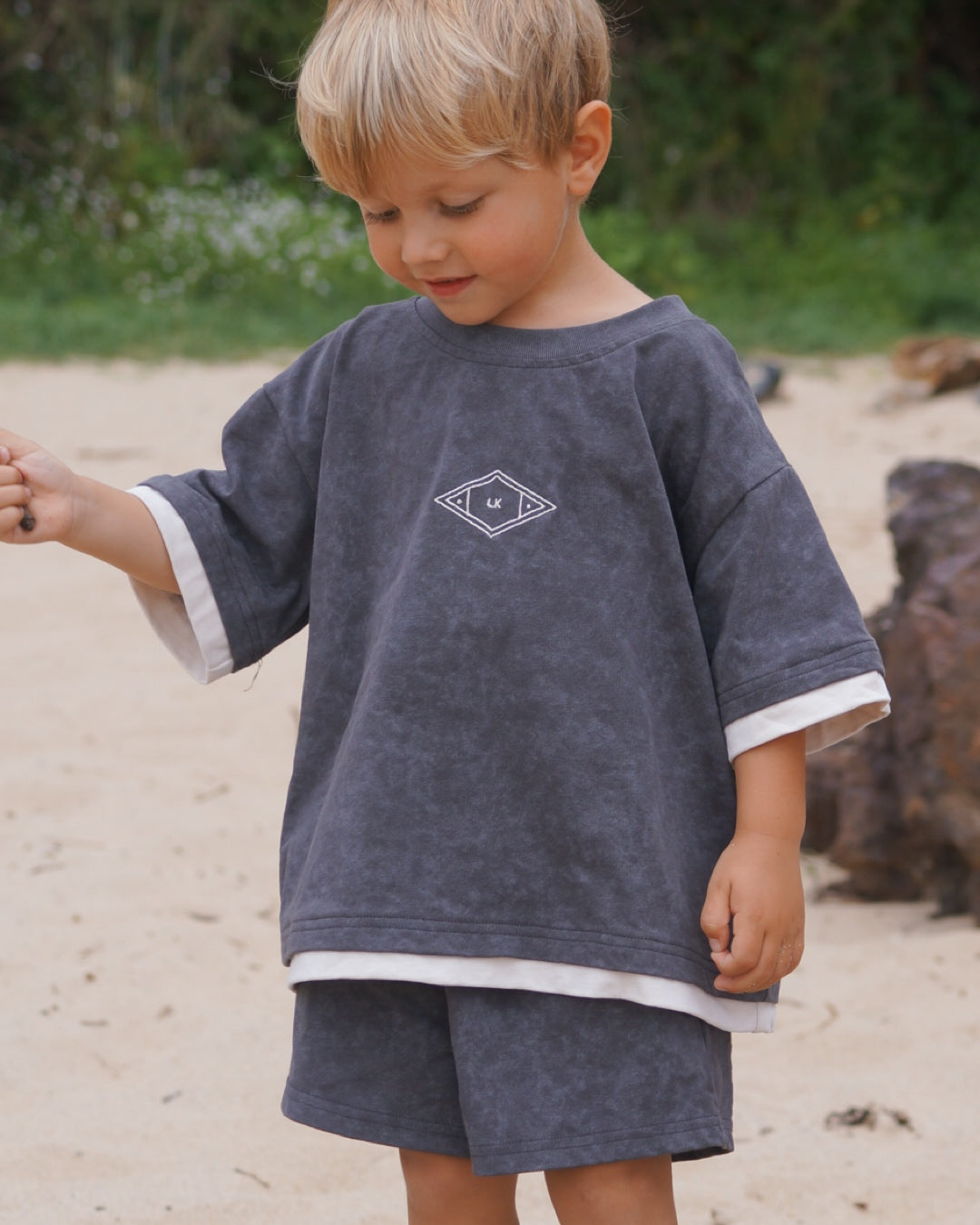 Banks Staple Tee | Charcoal