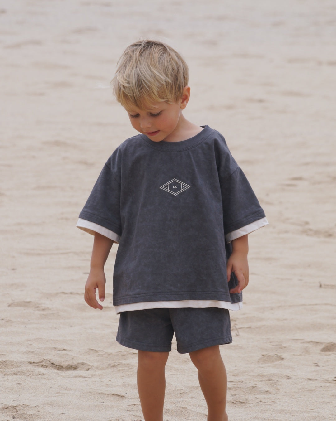 Banks Staple Tee | Charcoal